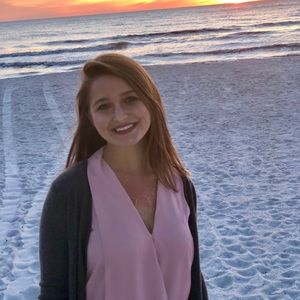 Meet your Posher, Hannah